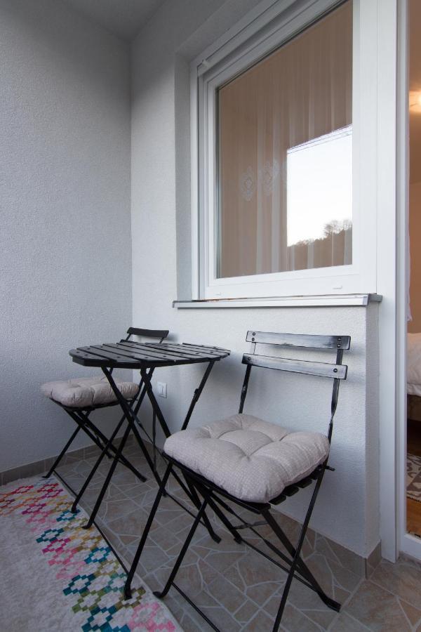 Apartman Carica Visoko Exteriör bild